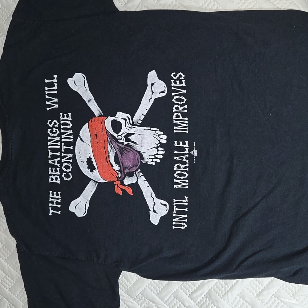 Gildan Black Tee with Pirate Skull Design
